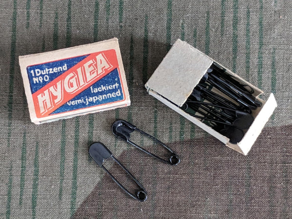 Vintage 1930s 1940s German Hygiea Box of 12 Safety Pins
