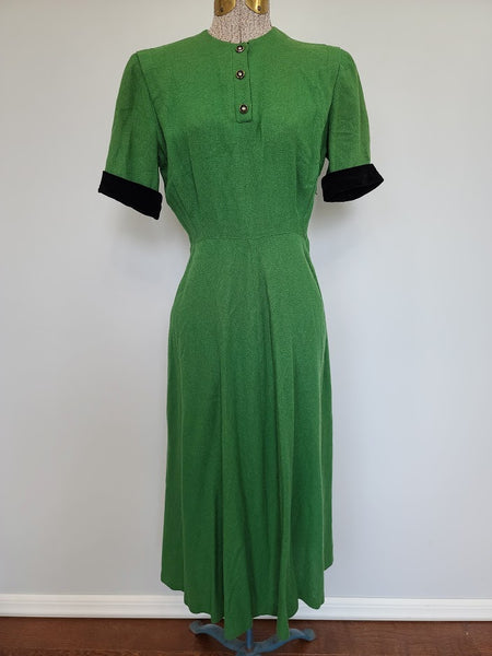 Vintage 1930s / 1940s Green Short Sleeve Dress 