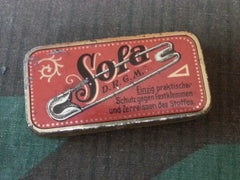 Vintage 1930s/1940s WWII-era German Sola Safety Pin Tin