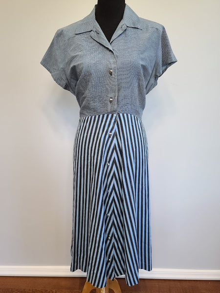 Vintage 1940s / 1950s Blue Striped Dress Plus-Size
