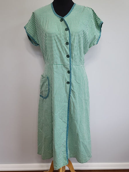Vintage 1940s / 1950s Green Check Print Button Down Dress