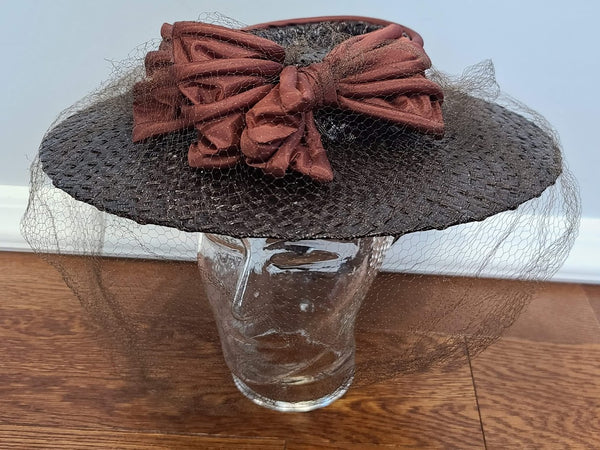 Vintage 1940s Dark Brown Straw Hat with Bow and Netting