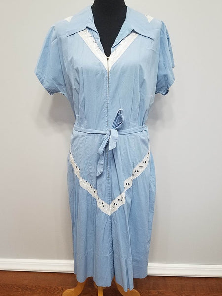 Vintage 1940s Pale Blue Zipper Front Dress Plus Size 