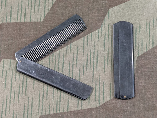 Vintage 1940s WWII German Folding Pocket Combs