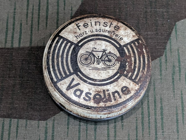 Vintage German Feinste Vaseline