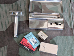 Vintage WWII-era Gillette Razor in Box