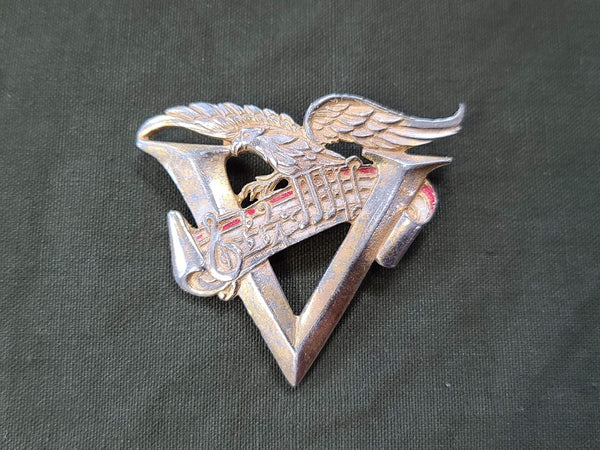 Vintage WWII Beethoven's 5th Symphony V for Victory Music Note Pin
