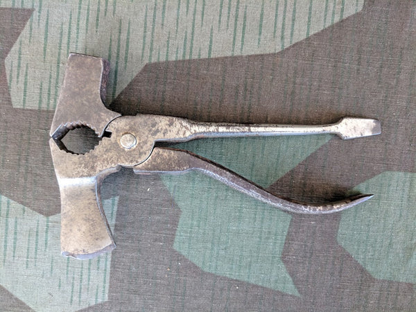 Vintage WWII German Multi Tool Universalwerkzeug Olex