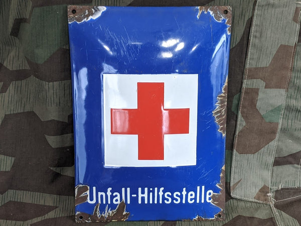 Period DRK Unfall-Hilfsstelle First Aid Station Enamel Sign