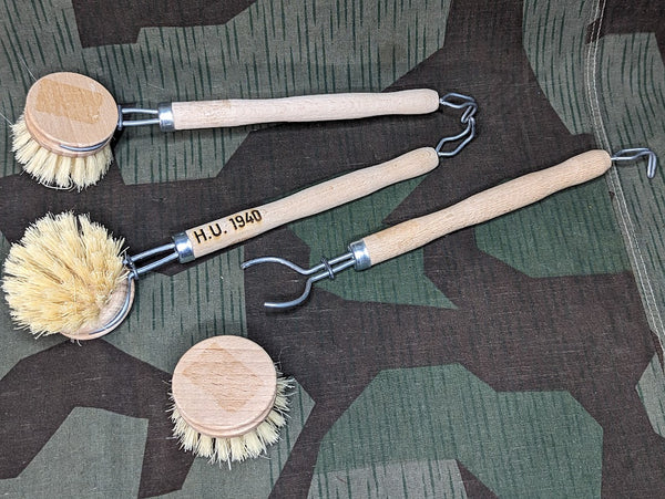 Mess Kit Brush HU 1940
