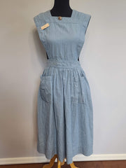 WWII American Red Cross Nurse Aide Apron with Pin Women's Uniform