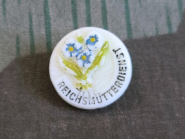 WWII German Reichsmütterdienst Porcelain Pin Brooch