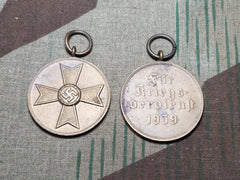 WWII German War Merit Für Kriegsverdienst 1939 Medal