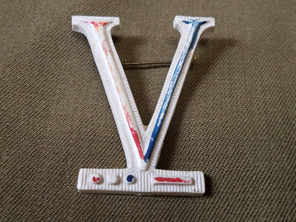 WWII V for Victory Morse Code Pin