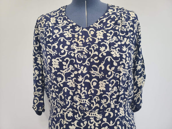 Blue and White Animal Novelty Print Dress <br> (B-47" W-37" H-44")