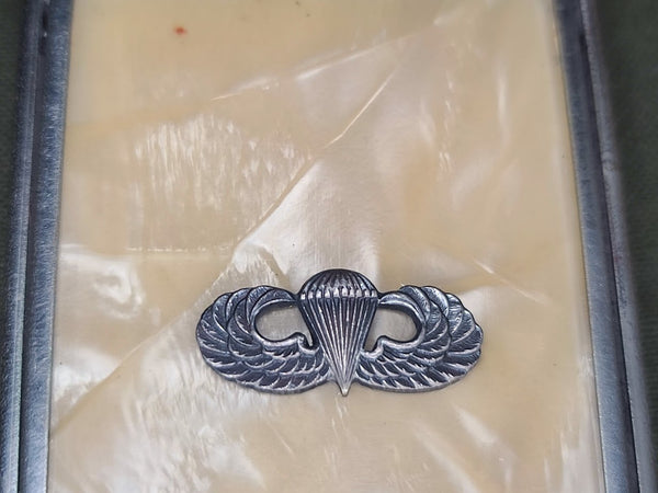 Paratrooper Jump Wings Compact