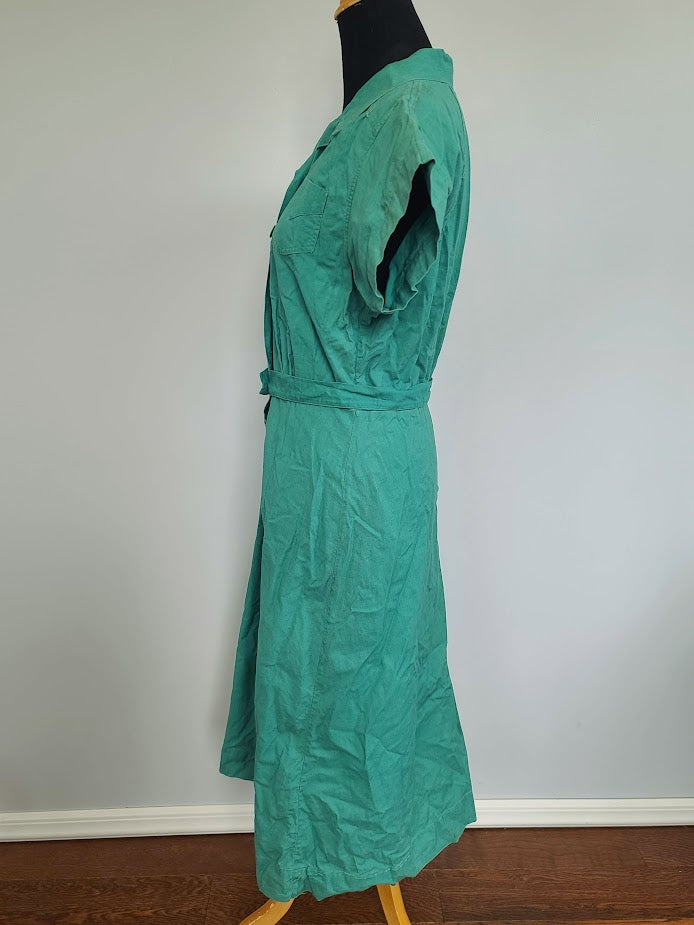 Green Work Dress (B-41" W-34" H-41") Green Work Dress (B-41" W-34" H-41")