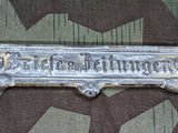Briefe & Zeitungen Letter Door