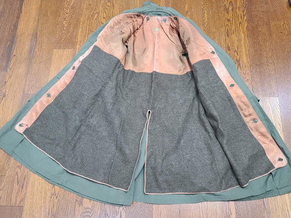 Women's Officer's Overcoat with Liner 10R <br> (B-39" W-36" H-42")