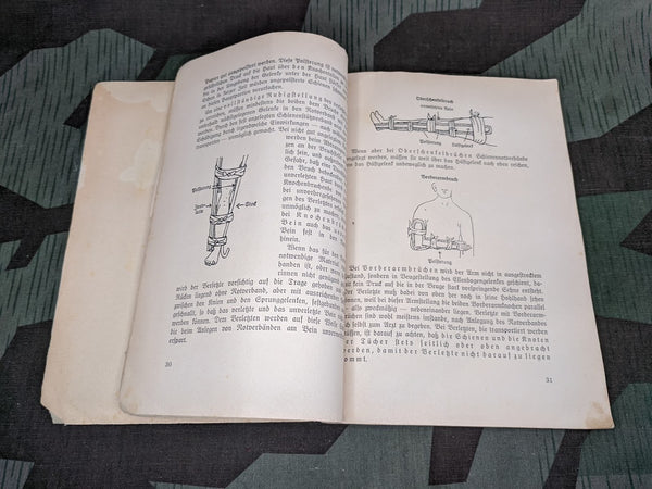 Erste Hilfe Book for Luftschutz and Daily Life
