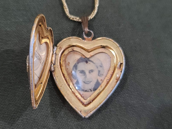 US Navy Heart Locket Necklace USN (with photo)