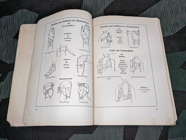 Erste Hilfe Book for Luftschutz and Daily Life