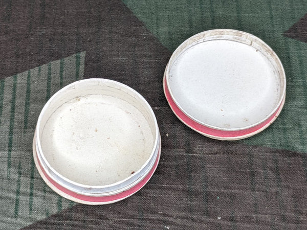 Loewen Apotheke Paper Pill Container