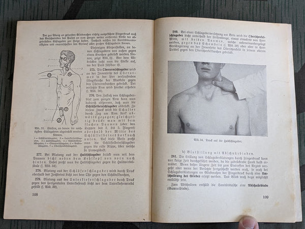 Military Training Book For Medics GREAT REFERENCE