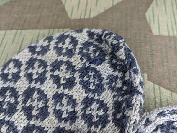 Blue Gray Knit Mittens
