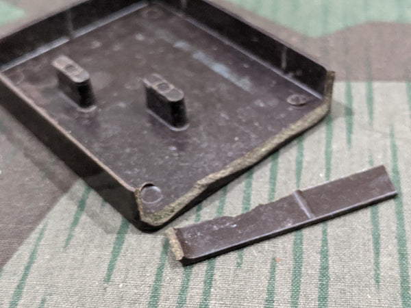 Collapsible Razor in BROKEN Bakelite Box