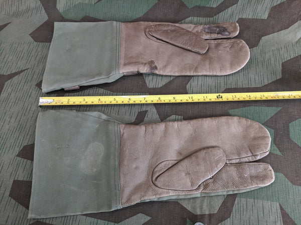 1939 Motorcycle Gauntlets