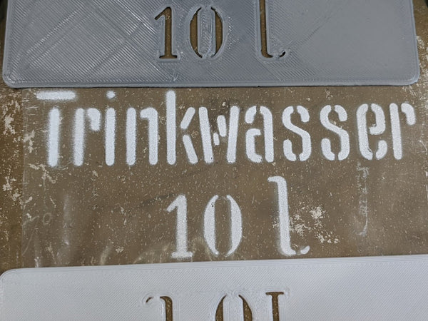 10L Trinkwasser Stencil Cardboard