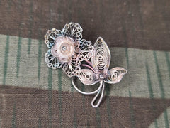 Wire Flower Pin