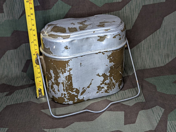 W.A.L.41 Original Matching Mess Kit