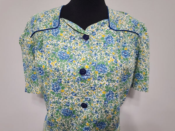 Blue and Green Flower Print Button Down Dress <br> (B-44.5" W-37" H-45")