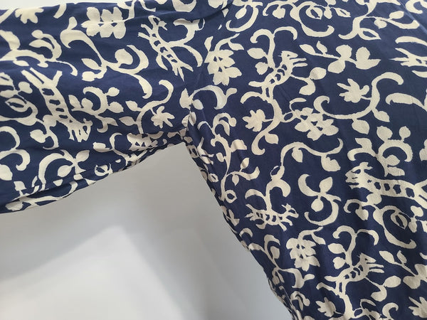 Blue and White Animal Novelty Print Dress <br> (B-47" W-37" H-44")