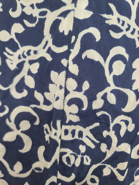Blue and White Animal Novelty Print Dress <br> (B-47" W-37" H-44")