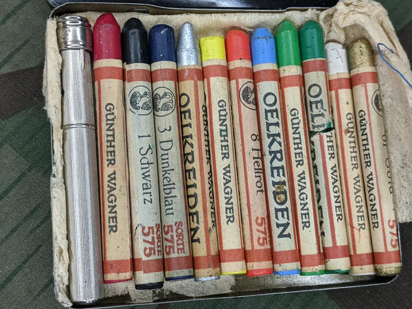Original Ölkreiden Pelikan Crayons in Tin