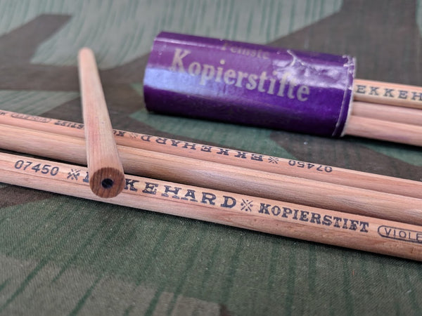 Ekkehard Purple Colored Pencils