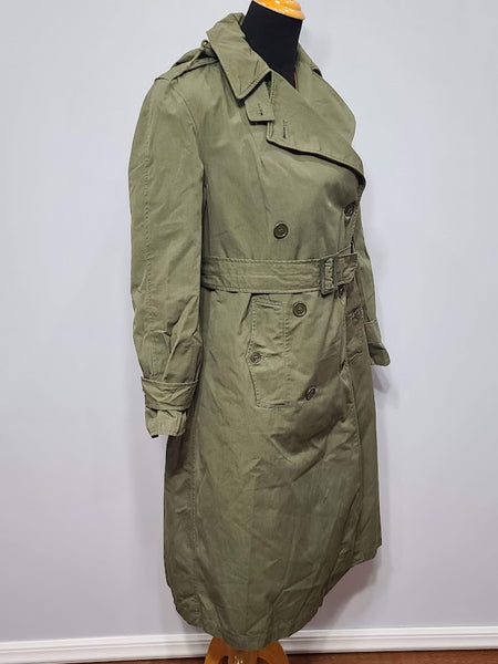 Women's Officer's Overcoat with Liner 10R <br> (B-39" W-36" H-42")