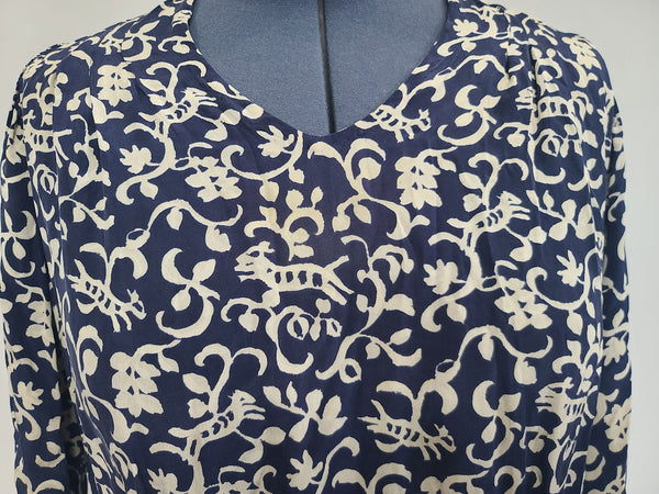 Blue and White Animal Novelty Print Dress <br> (B-47" W-37" H-44")
