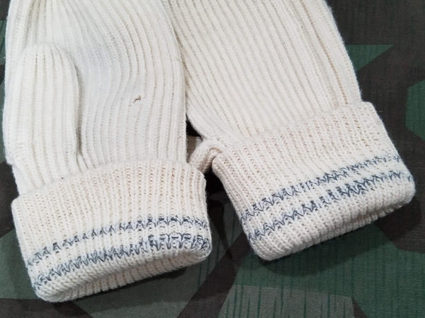 German Size 2 White Mittens