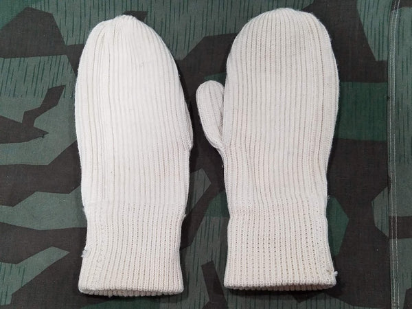 German Size 2 White Mittens