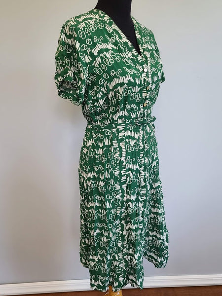 Green and White Print Dress <br> (B-42" W-33.5" H-38")