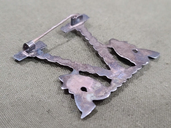 Mexican Silver V for Victory Pin