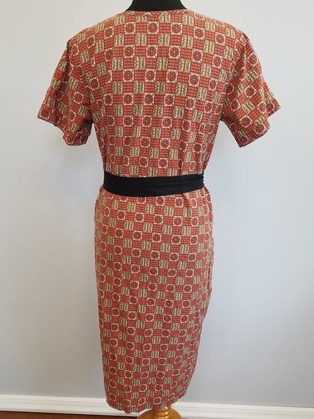 Red Housedress with Tie Belt <br> (B-40" W-39" H-42")