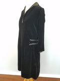 1920s Velvet Flapper Dress <br> (B-39" W-36" H- 41")