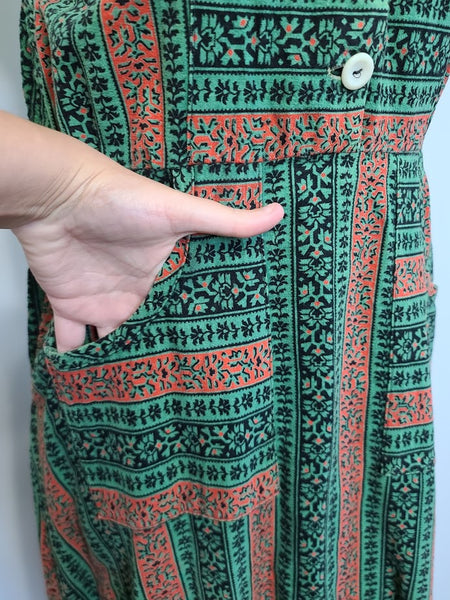 Red Green Print Sleeveless Dirndl <br> (B-35" W-32" H-40" -modified from ~29" waist)
