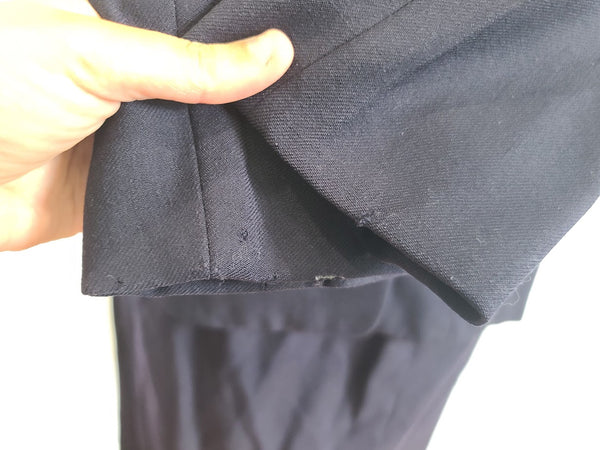 WAVES Uniform: Jacket, Skirt and Garrison Cap PW <br> (B-38" W-27" H-38")