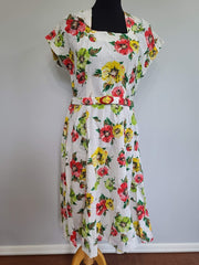 German Flower Print Seersucker Dress <br> (B-40" W-34" H-50")